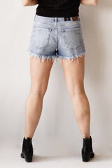 Shorts - Rosie In Mid Retro 80's